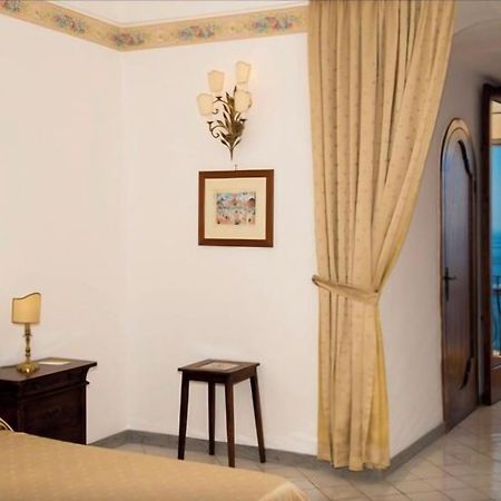 อัลแบร์โก มิรามาเร่ Hotel โปซิตาโน ภายนอก รูปภาพ