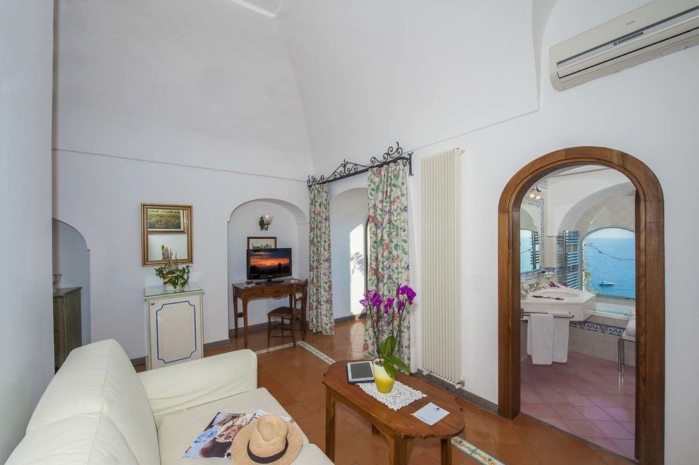 อัลแบร์โก มิรามาเร่ Hotel โปซิตาโน ภายนอก รูปภาพ